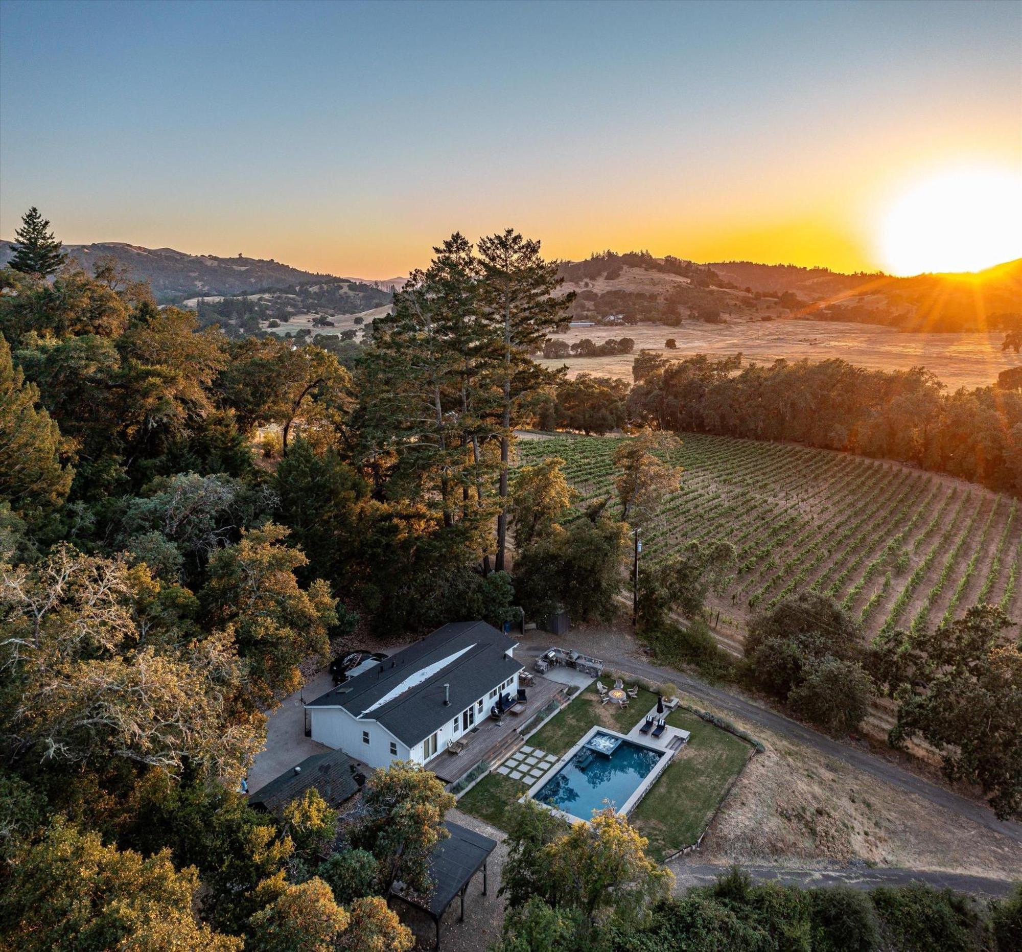 New In Calistoga! Villa Exterior photo